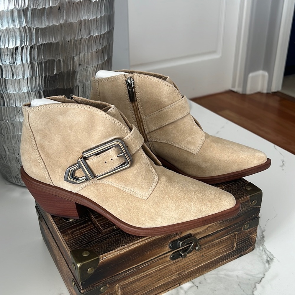 Vince Camuto Ashena Bootie in Taupe